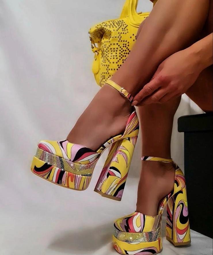 DECOLTE' MADE IN ITALY